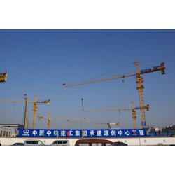 等離子電視與塔機租賃 促進(jìn)長沙商業(yè)活動與建設(shè)的雙引擎